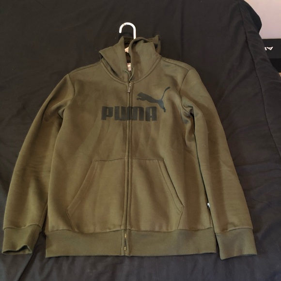 green puma zip up